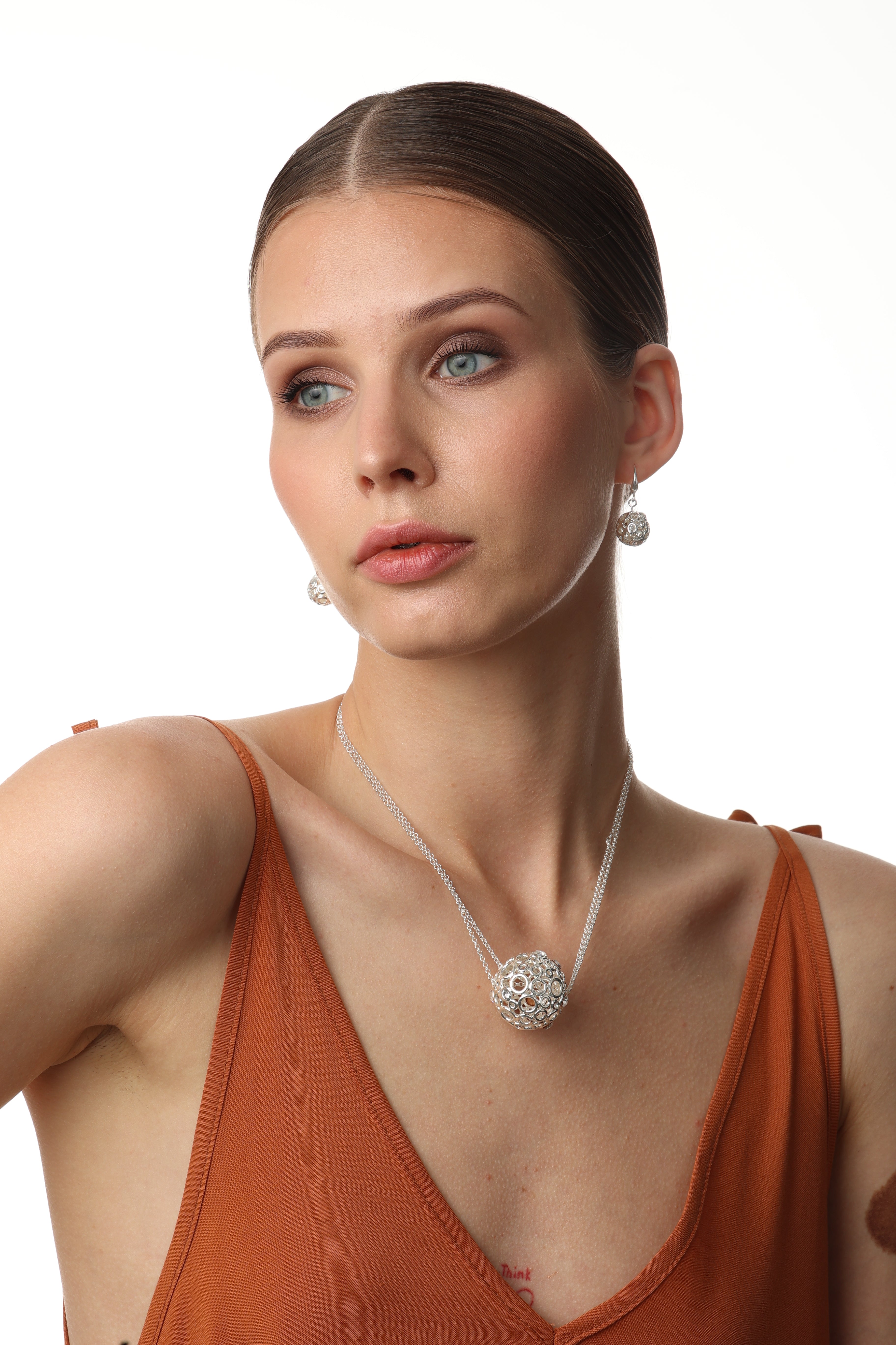 Marcella Сережки xs